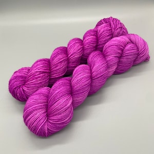 Hand Dyed Yarn, Superwash Merino wool, Pink, Pink tonal, Pink semi solid, Fingering Weight, Sport, DK, Worsted Weight - Beautiful Blossom
