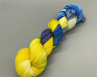 Hand Dyed Yarn, Superwash 75% Merino Wool, 25 Nylon Fingering Weight, Dark Blue, Blue, Yellow - 463yds per skein - Starry Night