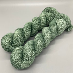 Thick and Thin Yarn, Wool Yarn, Temptation Yarn, Aran Weight Yarn, Blanket  Yarn, Texture Yarn, Ecofriendly Yarn, Knitting Yarn, Sage Colour