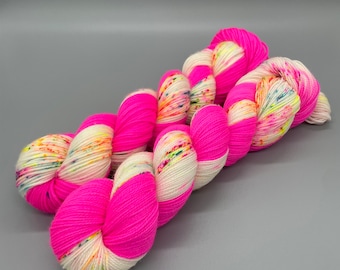 Hand Dyed Yarn, Superwash Merino wool, Fuchsia, Fluorescent Speckled Yarn, Fingering Weight, DK, Sport, Worsted Weight - Groovy's Sister