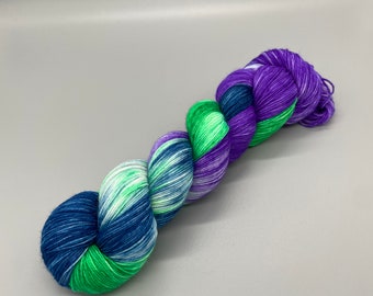 Hand Dyed Yarn, 75% Superwash Merino Wool, 25 Nylon Fingering, Purple, Blue, Green - 463yds per skein - Northern Lights