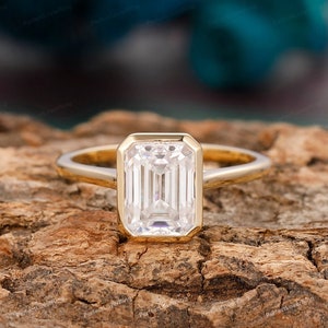 Vintage 2CT/3CT Emerald Cut Moissanite Engagement Ring/ Anniversary Ring For Women/ Bezel Set Wedding Promise Ring/ Gold Ring/ Proposal Ring