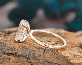 Anillo de halo oculto/ Anillo de compromiso moissanita de talla esmeralda de 2,5 qt/ Anillo de promesa de aniversario/ Anillo apilable/ Anillo de oro macizo/ Anillo hecho a mano