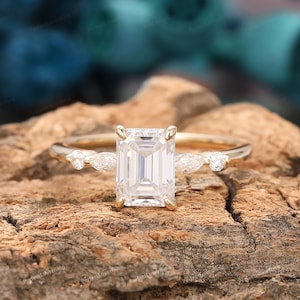 Antique Ring/ 2CT Emerald Cut Moissanite Anniversary Ring/ Moissanite Engagement Promise Ring/ Prong Set Wedding Bridal Ring/ Custom Ring