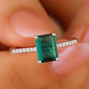 Moissanite Ring, 6.0x8.0 mm Smaragd Cut Lab made Smaragdring, Hochzeit Verlobungsring, Jahrestagsgeschenk, 14K Goldring, personalisierter Schmuck