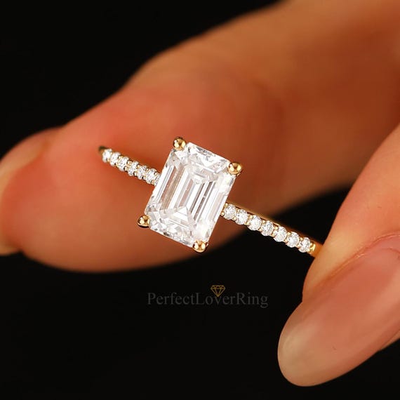 Bague De Fiançailles En Or 18K Et Diamants - Taille émeraude, 2,1 Carats, Certifiée IGI - Personnalisable