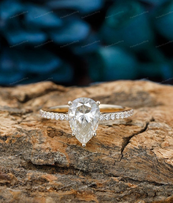 14k White Gold Pear Center Diamond Complete Promise Engagement Ring 14k White Gold Pear Center Diamond Complete Promise Engagement Ring
