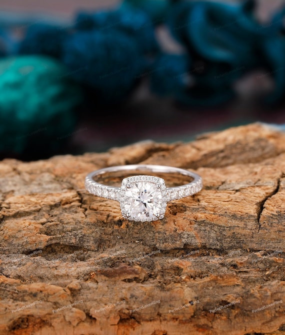 1 Carat Cushion Moissanite Diamond Ring Set Gold Vintage Halo Ring 14K Rose Gold / 4.5