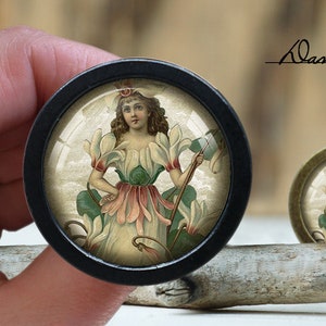 Vintage Domed Glass Cabochon Cabinet Knob - Nostalgia Pattern