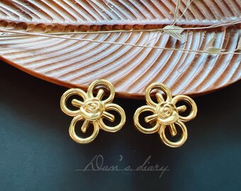 Brass Flower Knobs: Dresser Pull, Furniture Knob