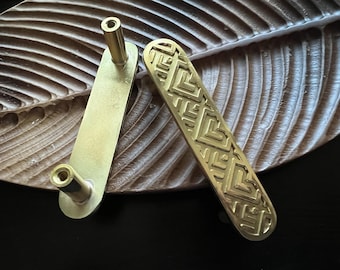 Knauf : Geometrischer Schrankgriff aus massivem Messing