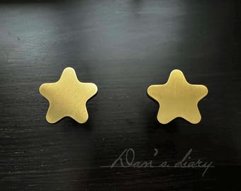 Brass Star Drawer Knob: Modern Gold Cabinet Pull