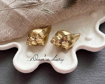 Solid Brass Conch Shell Knob: Coastal Cabinet Hardware