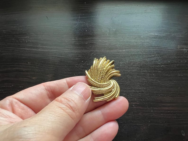 K&ouml;nnte beinhalten: Set aus drei Keramikbechern mit gesprenkelter, matter Oberfl&auml;che. Die Becher sind in Creme-, Hellbraun- und Dunkelbraunt&ouml;nen gehalten. Schlichtes, minimalistisches Design.