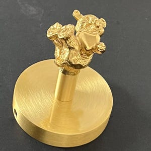 Gancho de pared de oso de latón: perchero nórdico para abrigos y toallas