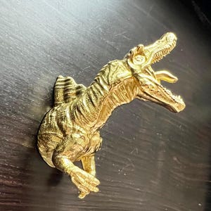 真鍮製恐竜型ノブ：ゴールドまたはシルバーのキャビネットプル - CP-0988-A