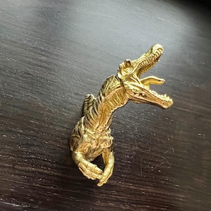 真鍮製恐竜型ノブ：モダンなキャビネット引き出し取っ手 - CP-0988-A