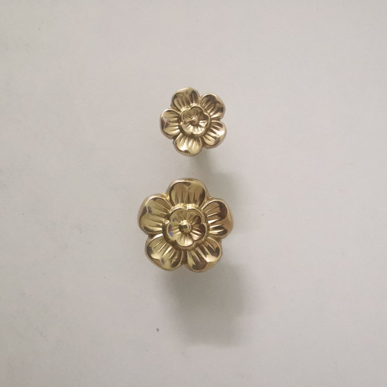 Solid Brass Flower Knobs Pulls Decor Gold Knobs Dresser Knobs - Etsy