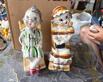 Rocking Grandma and Grandpa Japan Salt and Pepper Shakers GUC please read