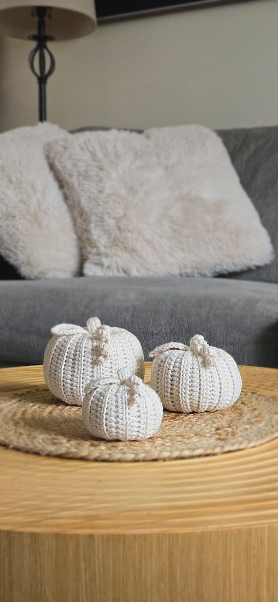 Crochet White Pumpkin Pattern, Fall Decor (PDF Download)