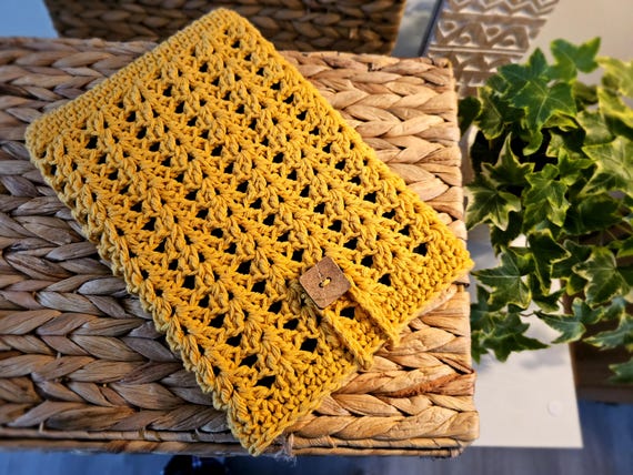 Instant pdf Crochet pattern, laptop case