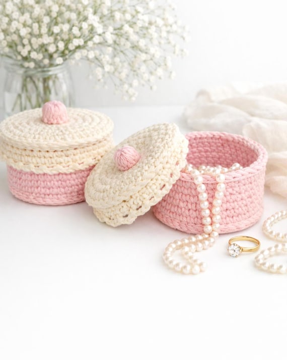 Crochet Jewelry Box Pattern, Beginner-Friendly Trinket Box with Lid (PDF Tutorial)