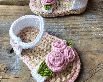 Instant PDF crochet pattern for baby sandals. 3-6 months