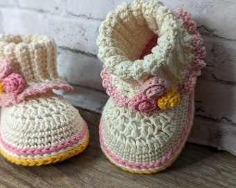 Instant PDF crochet pattern for baby boots. 3-6 months