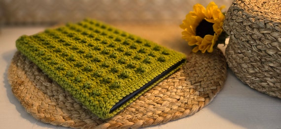 Crochet Tablet Sleeve Pattern, Beginner Friendly Device Case,  Adaptable (PDF Pattern)