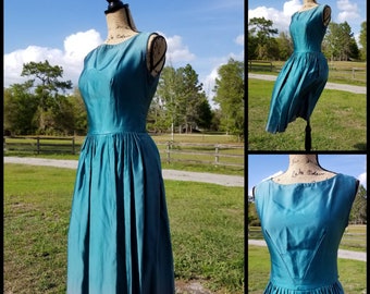 Vintage Clothing, Womens 50s Dress, Green, Blue, Sleeveless, Prom, Formal Style, 1950s Outfit, Fashion, Special Occasion, Retro, Wedding