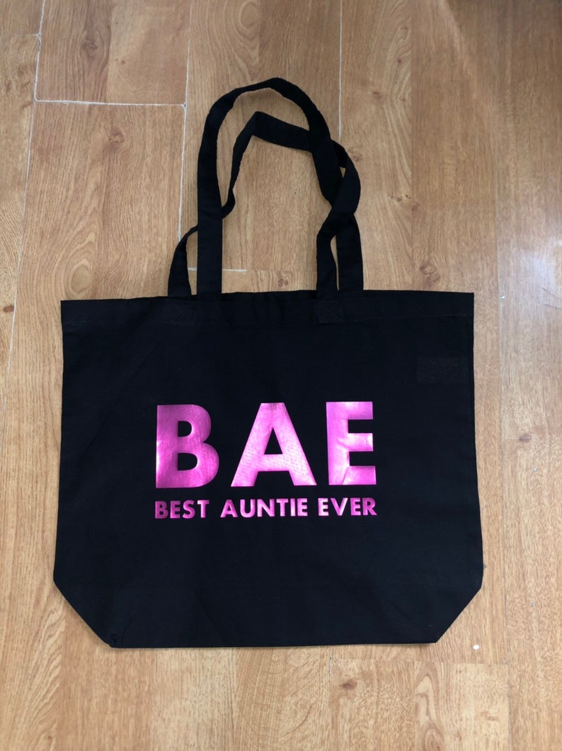BAE Best Auntie Ever tote bags