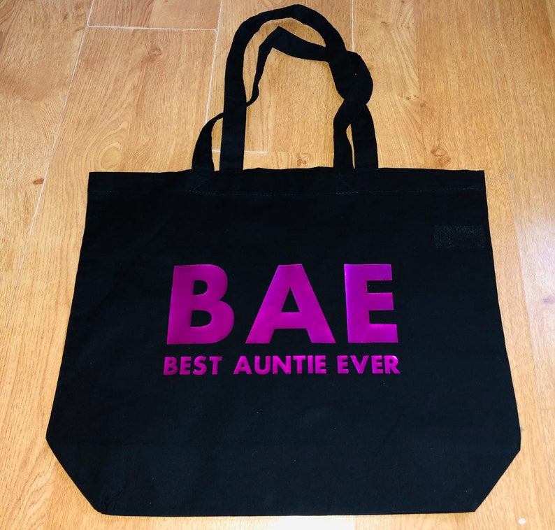 BAE Best Auntie Ever tote bags