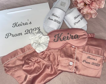 PERSONALISED Short Pyjama Prom set | Pj Gift Bag Set | sleepover sets | Prom | Pyjamas | Eye  mask | Bobble | Slippers and a gift bag set