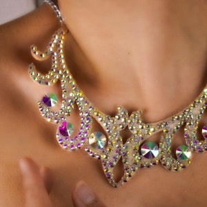 Collar elegante de Amalia Design, joyería de salón, collar de salón, joyería de danza del vientre, collar de diamantes de imitación, joyería de competición de baile
