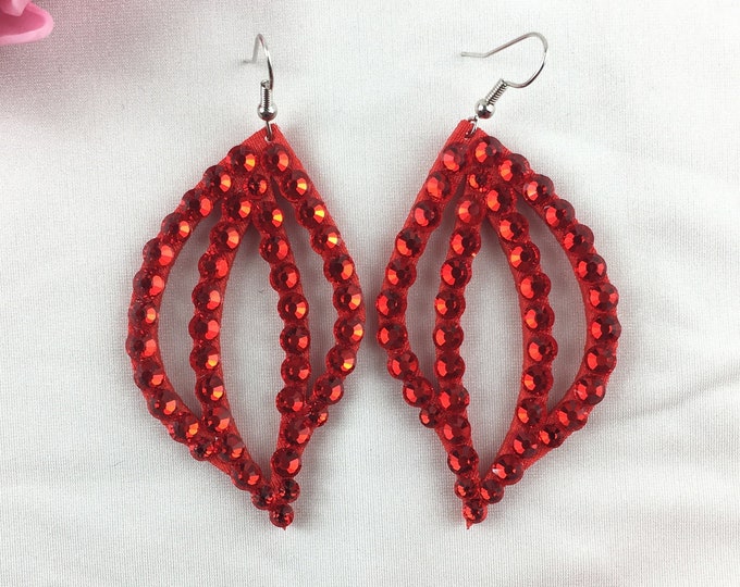 Crystal red earrings by Amalia Design, red earrings, red crystal earrings, ballroom dance earrings, ballroom dance jewelry felt earrings