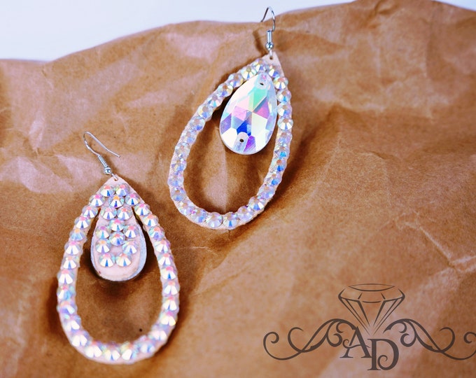 Droplet earrings by Amalia Design, bellydance earrings, teardrop earrings, rhinestones earrings, ballroom dance earrings, felted earrings