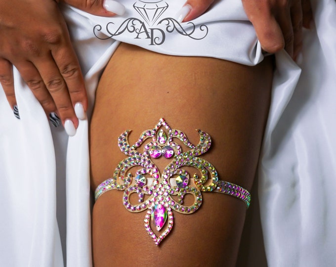 Thigh jewelry by Amalia Design, thigh garter, rhinestone garter, rhinestones suspender, thigh high jewelry, diamond thigh garter, leg garter