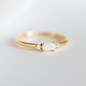 Opal Ring Anti-tarnish, Minimalist Gemstone Ring, Dainty Opal Ring Gold, October Birthstone, Fire Opal Ring, Birthday Gift for Girls
