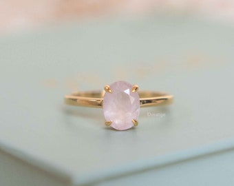 Minimalist Rose Quartz Ring, Raw Natural Rose Quartz Ring, Birthday Gifts, Rose Quartz Ring Gold Jewelry, Birthday Gifts, Gifts for Mom