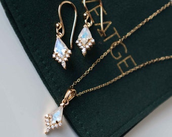 Rainbow Moonstone Gift Set with Necklace and Earring, Gold June Birthstone Birthday Anniversary Gifts, Bridal Jewelry, Wedding Jewelry Gift