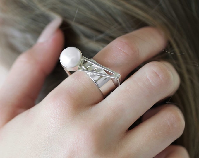 Unique Geometric Ring in Sterling Silver, Modern Handmade Artisan Jewelry, Gifts for Her