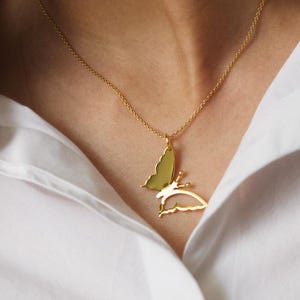 Gold Butterfly Necklace, Butterfly Jewelry Gifts, Spring Necklace, Summer Necklace, Summer Jewelry, Gift for Girls, Best Gifts for Women