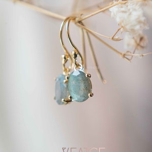Minimalist Labradorite Earrings, Natural Labradorite Gemstone Handmade Jewelry, Labradorite Dangle Earrings, Mom Gifts, Best Birthday Gifts, Mom Birthday Gift, mom wedding gift, expecting mom gift, dangly earrings, green flashy labradorite earrings