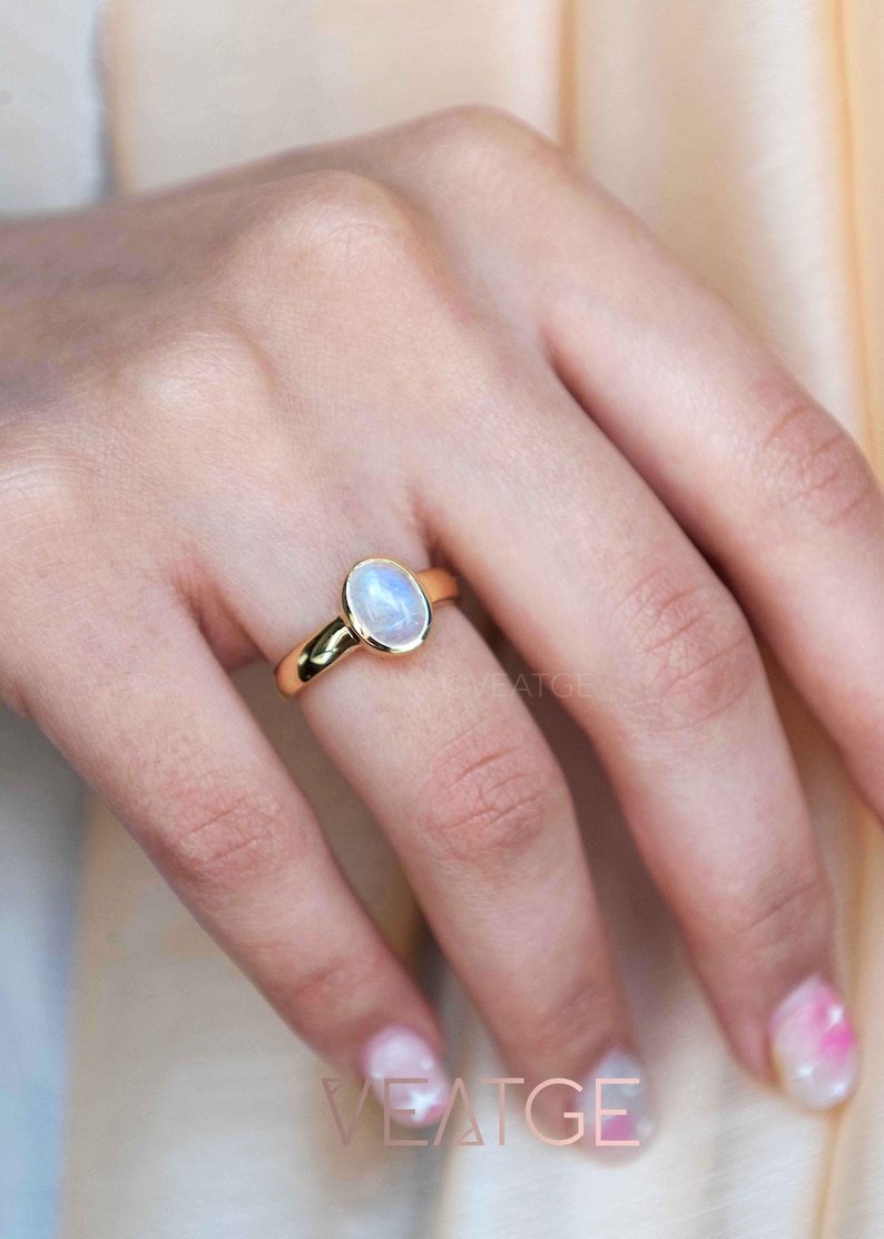 Natural Rainbow Moonstone Ring, June Birthstone, Thick Band Gold Moonstone Ring, Birthday Mom Wife Anniversary Gift, Unique Holiday Gifts, Christmas Gift for Best Friend, Moonstone Engagement Ring, Moonstone Jewelry for Women, Wedding Ring