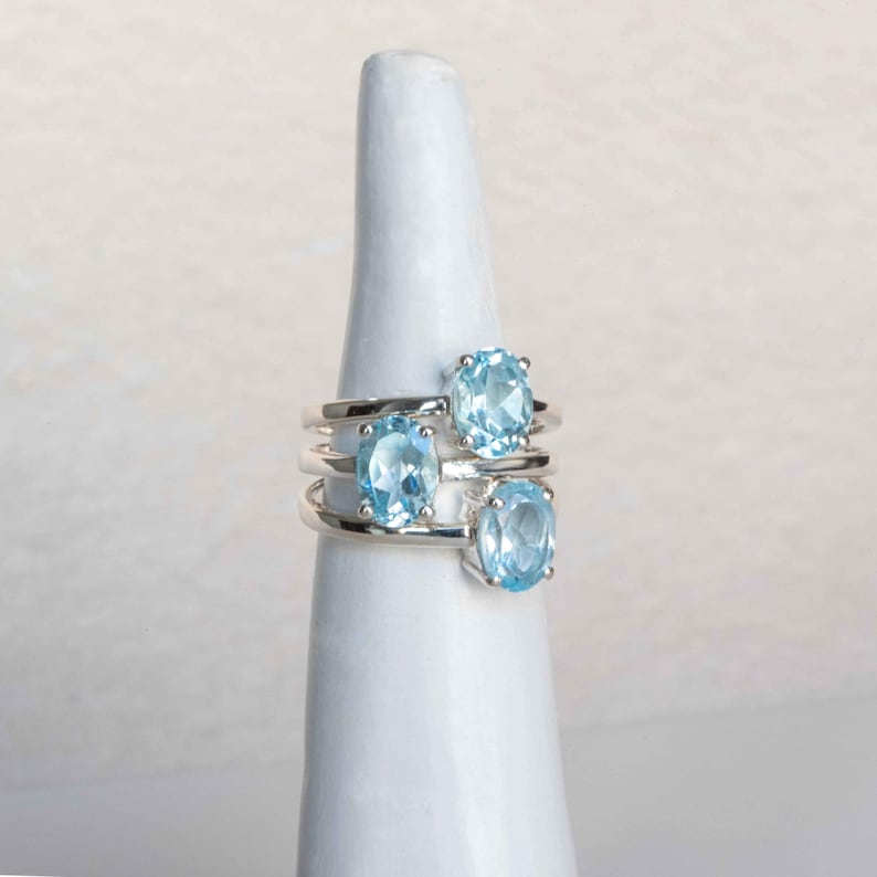 Sky Blue Topaz Ring in 925 Sterling Silver, December Birthstone Natural Gemstone Gifts, Birthday Anniversary Gifts for Wife Sister Mom
