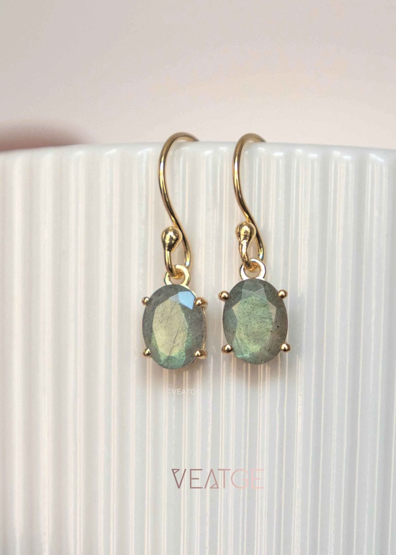 Minimalist Labradorite Earrings, Natural Labradorite Gemstone Handmade Jewelry, Labradorite Dangle Earrings, Mom Gifts, Best Birthday Gifts, Mom Birthday Gift, mom wedding gift, expecting mom gift, dangly earrings, green flashy labradorite earrings