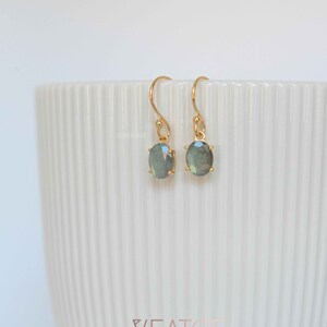 Minimalist Labradorite Earrings, Natural Labradorite Gemstone Handmade Jewelry, Labradorite Dangle Earrings, Mom Gifts, Best Birthday Gifts, Mom Birthday Gift, mom wedding gift, expecting mom gift, dangly earrings, green flashy labradorite earrings