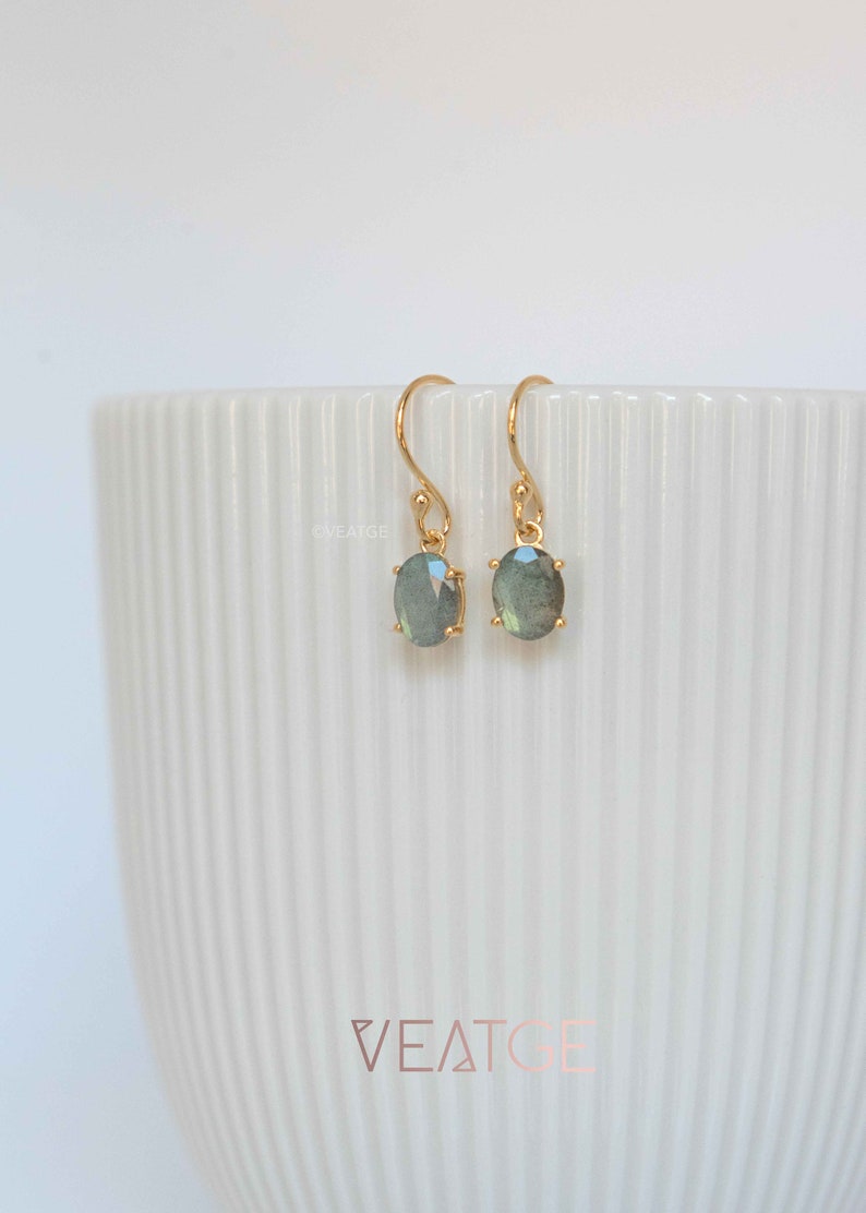 Minimalist Labradorite Earrings, Natural Labradorite Gemstone Handmade Jewelry, Labradorite Dangle Earrings, Mom Gifts, Best Birthday Gifts, Mom Birthday Gift, mom wedding gift, expecting mom gift, dangly earrings, green flashy labradorite earrings