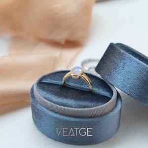 Natural Rainbow Moonstone Ring, June Birthstone, Thick Band Gold Moonstone Ring, Birthday Mom Wife Anniversary Gift, Unique Holiday Gifts, Christmas Gift for Best Friend, Moonstone Engagement Ring, Moonstone Jewelry for Women, Wedding Ring