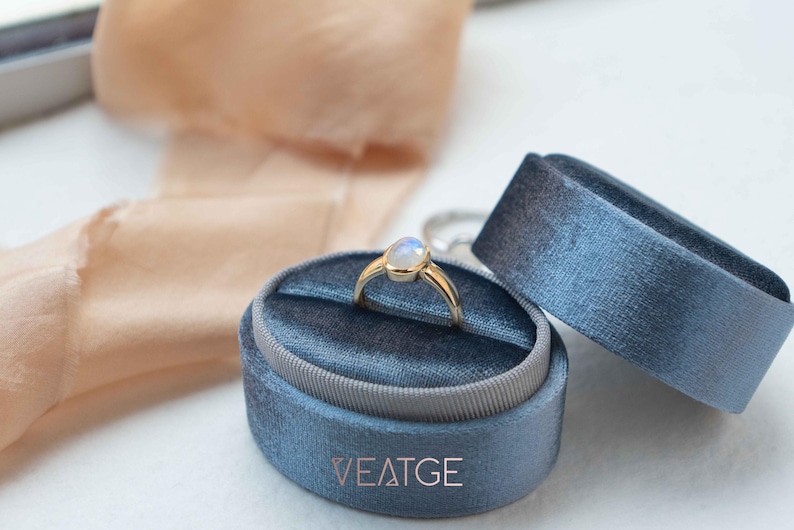 Natural Rainbow Moonstone Ring, June Birthstone, Thick Band Gold Moonstone Ring, Birthday Mom Wife Anniversary Gift, Unique Holiday Gifts, Christmas Gift for Best Friend, Moonstone Engagement Ring, Moonstone Jewelry for Women, Wedding Ring